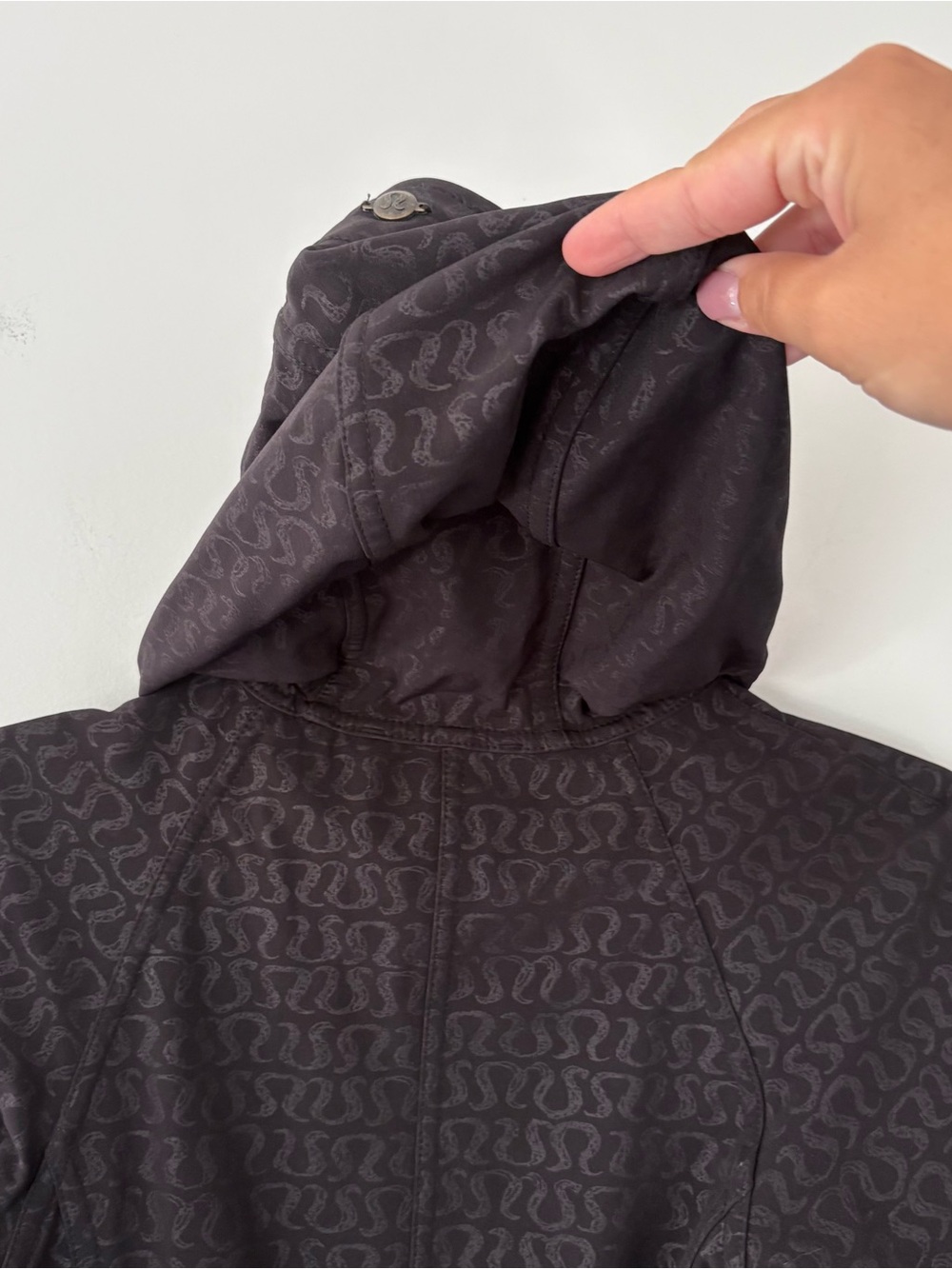 Lululemon Vintage Long Hooded Zip Jacket Monogram Om Logo Print Size 2 - Picture 9 of 11
